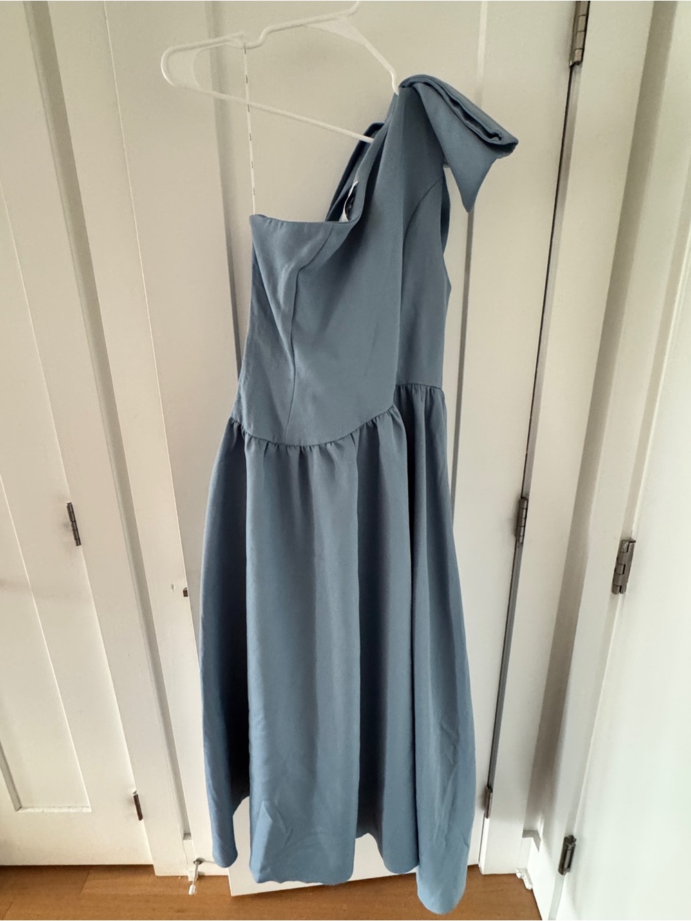 Elliatt One-Shoulder Liesel Dress - Picture 5 of 8